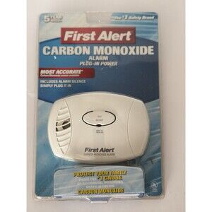 First Alert Carbon Monoxide Detector in white. Model:CO606, New in package
